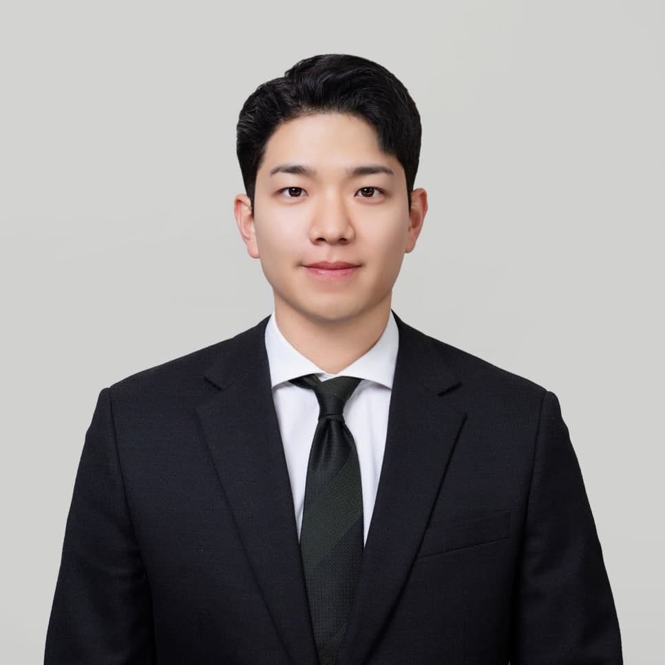 취업사진 예시 4